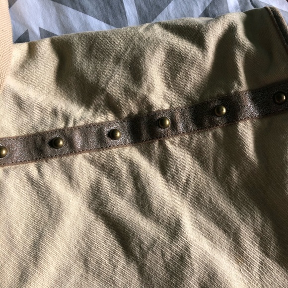 Old Navy small messenger bag - Picture 2 of 5